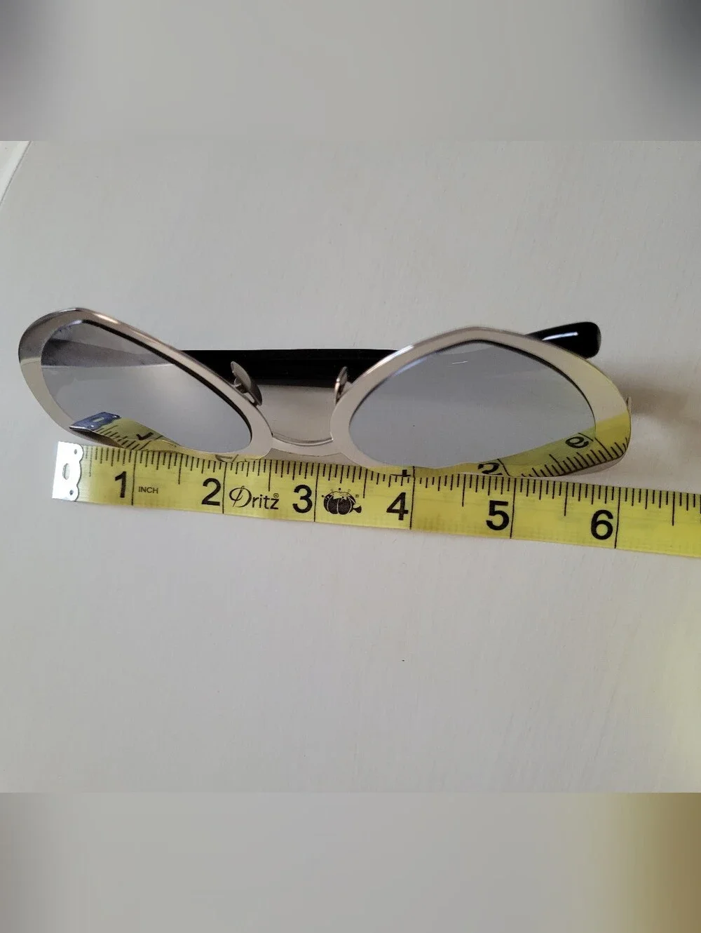Saint Laurent Loulou Silver Mirror Chrome Women’s Sunglasses - Like New!